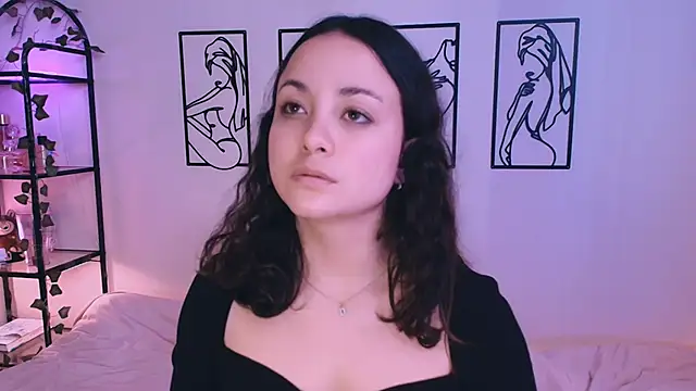 Snapshot of Megan_Rodrigo chatting on October 19, 7:14 pm Megan Rodrigo online show from October 19, 7:14 pm