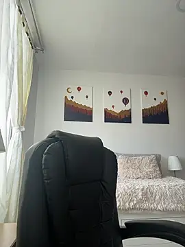 Snapshot of Megan_Rodrigo chatting on November 25, 8:09 pm Megan Rodrigo online show from November 25, 8:09 pm