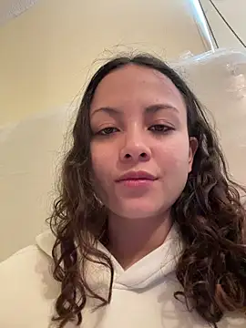 Megan Rodrigo online show from February 12, 2:01 pm