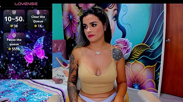 mia bigtits17 online show from December 5, 10:23 pm