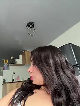 Roxanne 08 online show from June 25, 5:28 pm