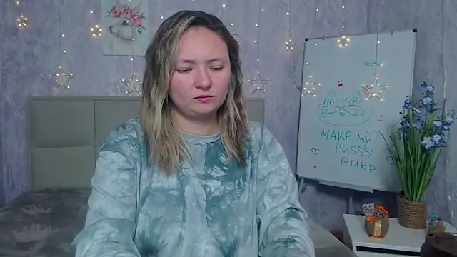 Snapshot of SallyVerda chatting on November 6, 6:42 pm SallyVerda online show from November 6, 6:42 pm