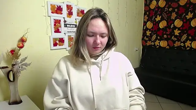 Snapshot of SallyVerda chatting on November 20, 6:29 pm SallyVerda online show from November 20, 6:29 pm