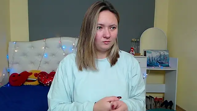 Snapshot of SallyVerda chatting on December 3, 6:50 pm SallyVerda online show from December 3, 6:50 pm