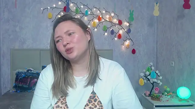 Snapshot of SallyVerda chatting on March 30, 5:47 pm SallyVerda online show from March 30, 5:47 pm