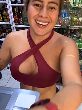 Amber Martins  online show from February 4, 6:49 pm