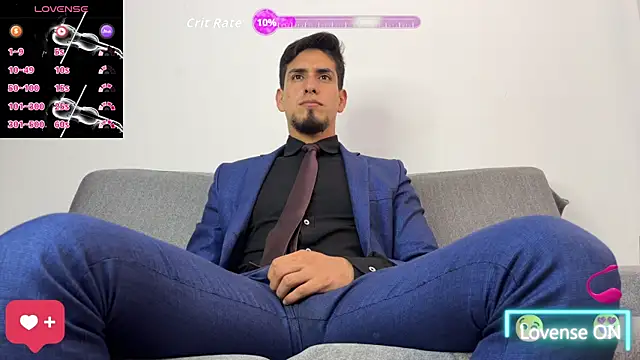 Snapshot of Tom_blunt96 chatting on April 4, 1:41 pm Tom blunt96 online show from April 4, 1:41 pm