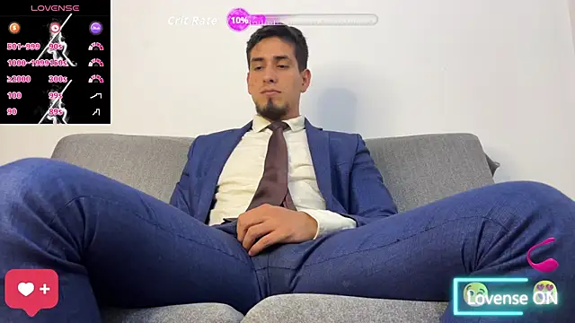 Snapshot of Tom_blunt96 chatting on April 5, 5:32 pm Tom blunt96 online show from April 5, 5:32 pm