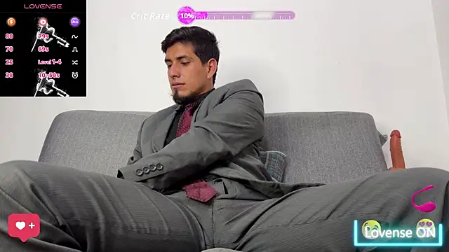 Snapshot of Tom_blunt96 chatting on April 24, 12:29 pm Tom blunt96 online show from April 24, 12:29 pm