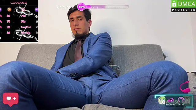 Snapshot of Tom_blunt96 chatting on May 5, 10:40 pm Tom blunt96 online show from May 5, 10:40 pm