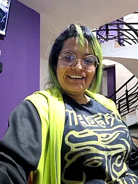 lucky-leah online show from September 27, 3:22 am