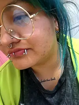 lucky-leah online show from June 4, 3:56 am