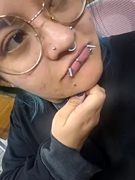 lucky-leah online show from June 7, 3:32 am