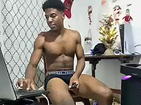 Snapshot of andrews2399 chatting on December 17, 4:34 am andrews2399 online show from December 17, 4:34 am