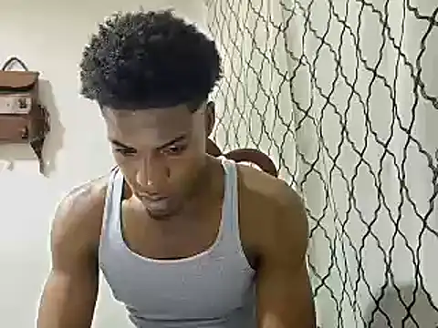 Snapshot of andrews2399 chatting on January 12, 11:58 pm andrews2399 online show from January 12, 11:58 pm