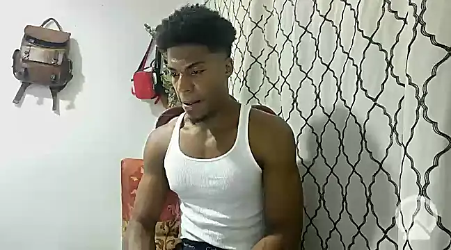 Snapshot of andrews2399 chatting on January 21, 2:00 am andrews2399 online show from January 21, 2:00 am