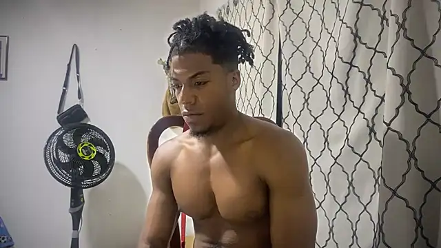 Snapshot of andrews2399 chatting on September 19, 1:51 am andrews2399 online show from September 19, 1:51 am