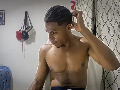 Snapshot of andrews2399 chatting on October 16, 1:39 am andrews2399 online show from October 16, 1:39 am