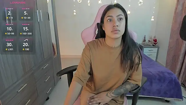 Snapshot of Kayla_foxxy chatting on December 21, 6:52 am Kayla foxxy online show from December 21, 6:52 am