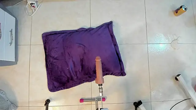 Snapshot of Kayla_foxxy chatting on January 19, 7:36 am Kayla foxxy online show from January 19, 7:36 am