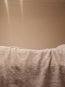 niesmialy39oon online show from February 22, 7:56 pm