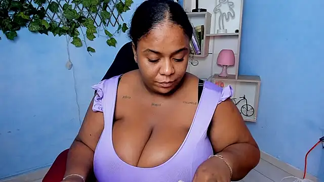 bbw charlote online show from December 15, 12:42 pm