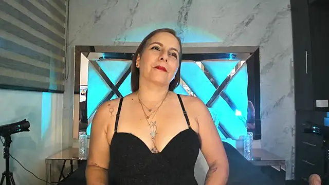 Susy wisee online show from July 31, 10:47 am