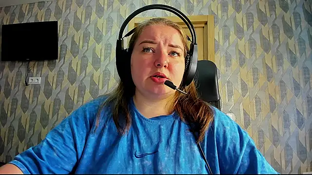 Snapshot of valery1610 chatting on June 26, 7:46 am valery1610 online show from June 26, 7:46 am