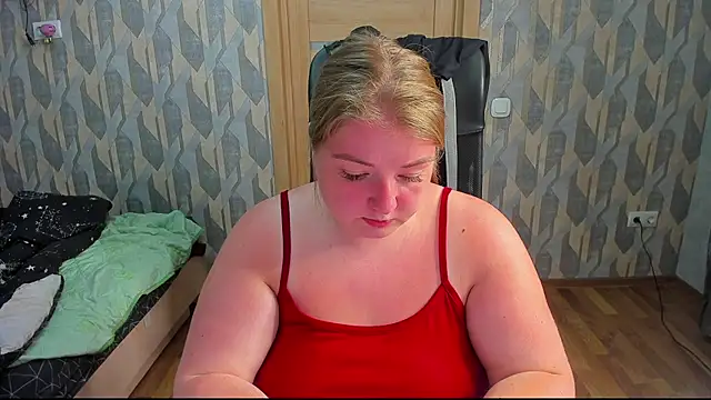 Snapshot of valery1610 chatting on July 5, 8:38 pm valery1610 online show from July 5, 8:38 pm