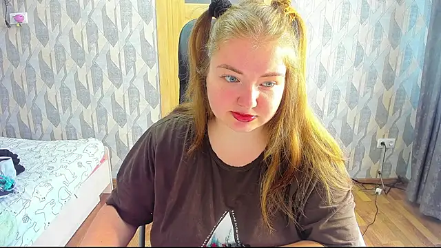 Snapshot of valery1610 chatting on July 31, 10:25 am valery1610 online show from July 31, 10:25 am