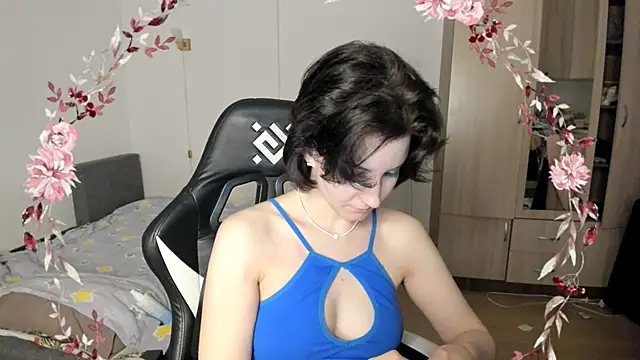 Bridget fitness online show from March 12, 4:35 pm