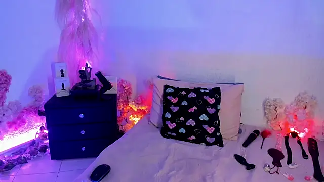 Jeanineescott online show from January 25, 7:38 am