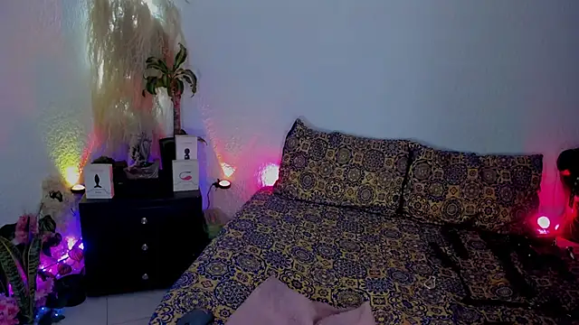 Jeanineescott online show from September 18, 4:03 am