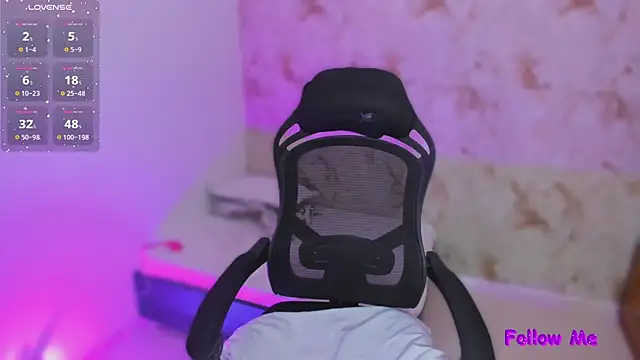 Abbieowenx online show from December 19, 4:03 pm