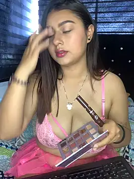 Snapshot of Kittyy_Hott_ chatting on January 24, 6:04 pm Kittyy Hott online show from January 24, 6:04 pm