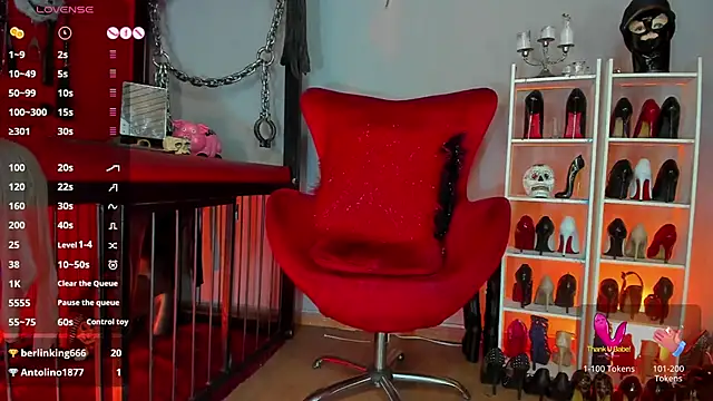 MistressAndre online show from October 4, 9:13 pm