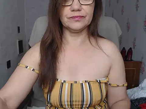 KittyyLaBeauty online show from May 17, 5:27 am