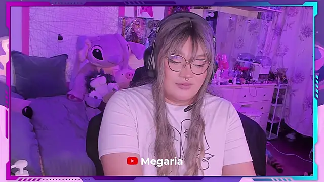 Snapshot of MegariaB chatting on January 26, 4:20 am MegariaB online show from January 26, 4:20 am