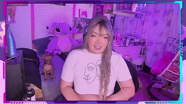 Snapshot of MegariaB chatting on February 10, 4:08 am MegariaB online show from February 10, 4:08 am