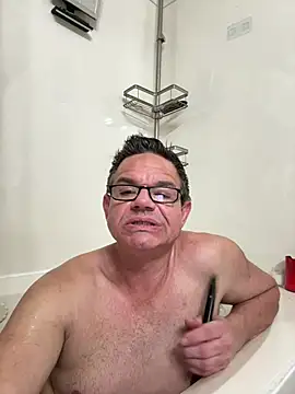 Snapshot of justinblan chatting on February 4, 8:25 pm justinblan online show from February 4, 8:25 pm