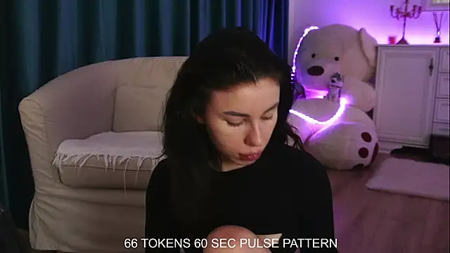 ivyleague  online show from January 4, 8:28 am