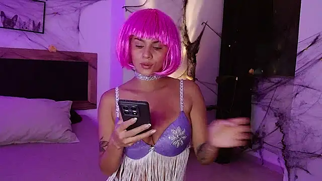 Susi bell online show from November 1, 12:01 am