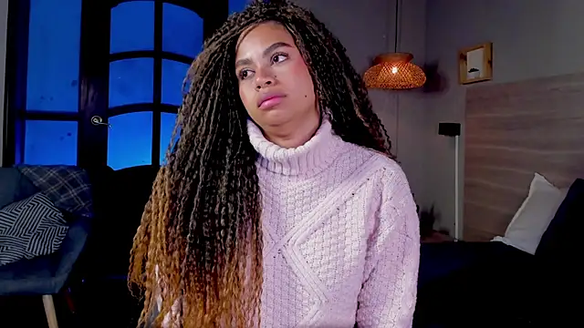 nayah   online show from November 14, 1:15 am