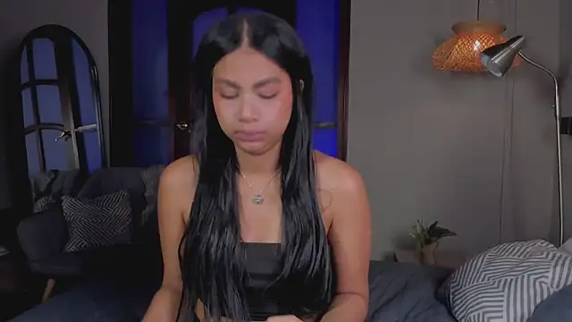 nayah   online show from January 13, 7:41 pm