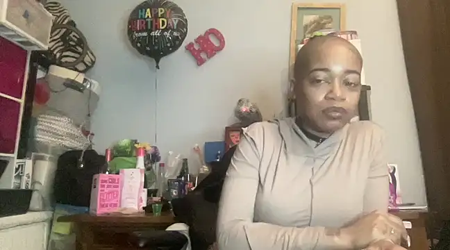 MommyConfident online show from February 18, 12:15 am