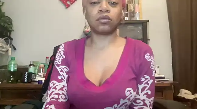 MommyConfident online show from March 19, 6:44 pm