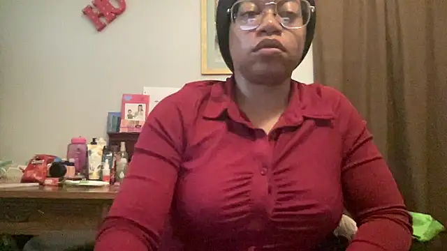 MommyConfident online show from September 29, 2:44 pm