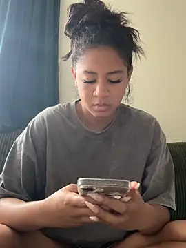 VanessaBling online show from December 17, 4:13 pm