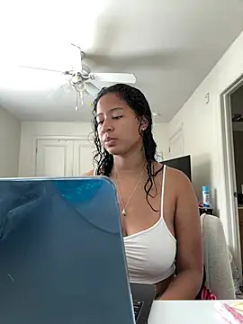 VanessaBling online show from June 26, 2:43 pm