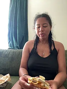 VanessaBling online show from July 3, 2:56 pm